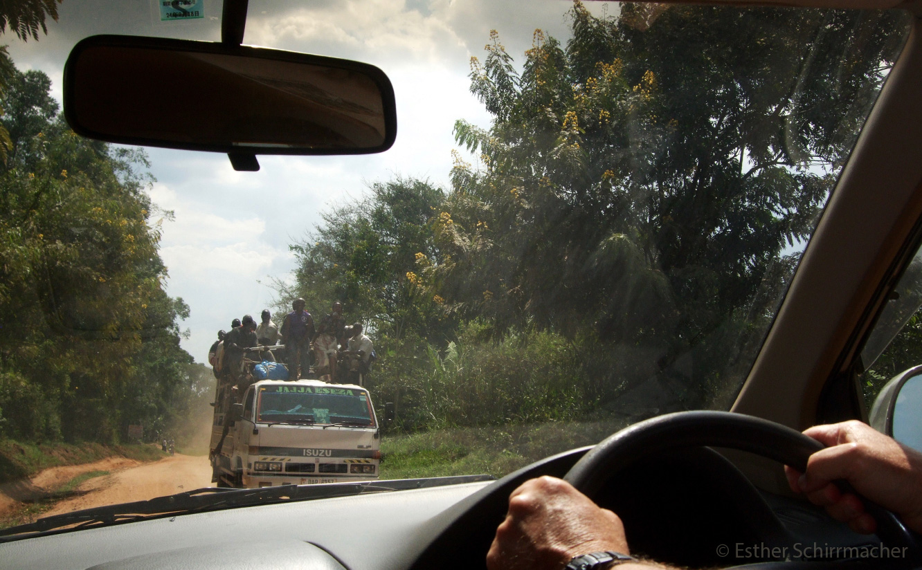 Dein Projekt in Uganda: Auto fahren in Uganda