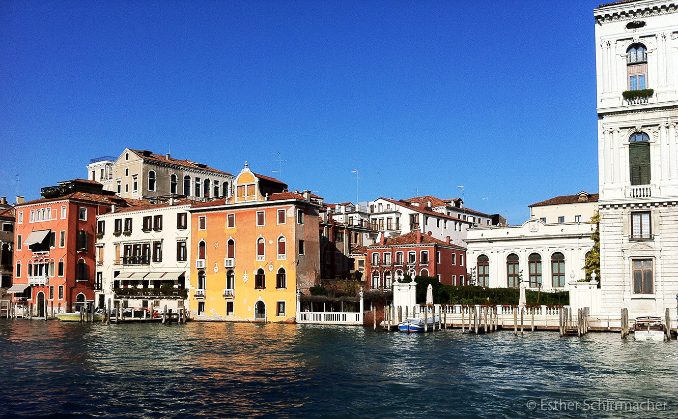 Urlaub in Venedig: Überall bunte Häuser 